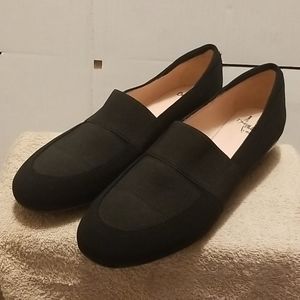 AMALFI WOMENS BLACK LOAFERS SZ 8.5